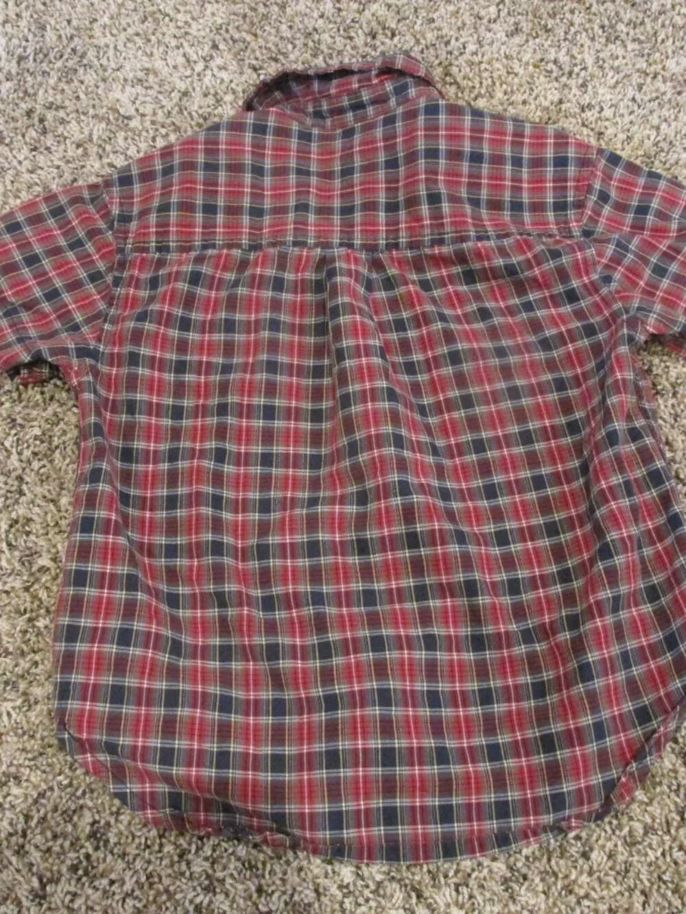 Old Navy Button Up Dress Shirt Boys 5 Red Black Plaid Short Sleeve Collared Top